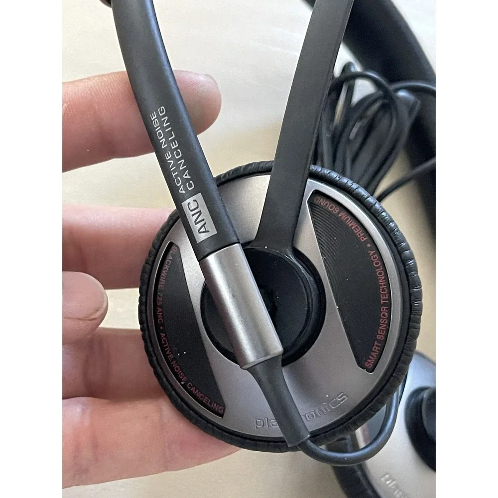 PLANTRONICS Blackwire C725 USB Noise Canceling Stereo Headset W/ Microphone